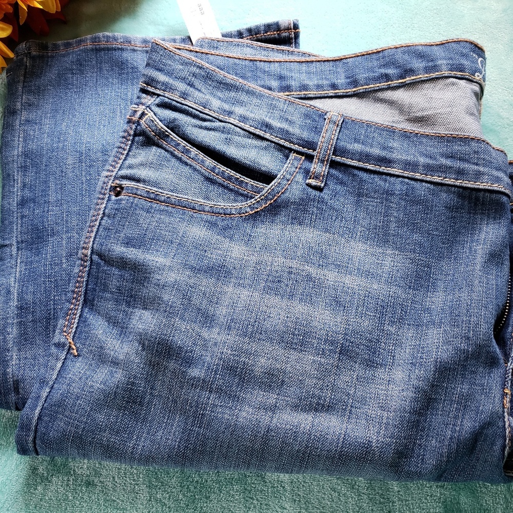 Old Navy size 20 jeans NWT